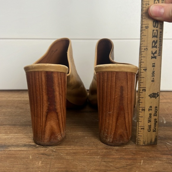 Tory Burch Raya peep toe mule heels wooden heel size 8.5 leather tan - Picture 5 of 12